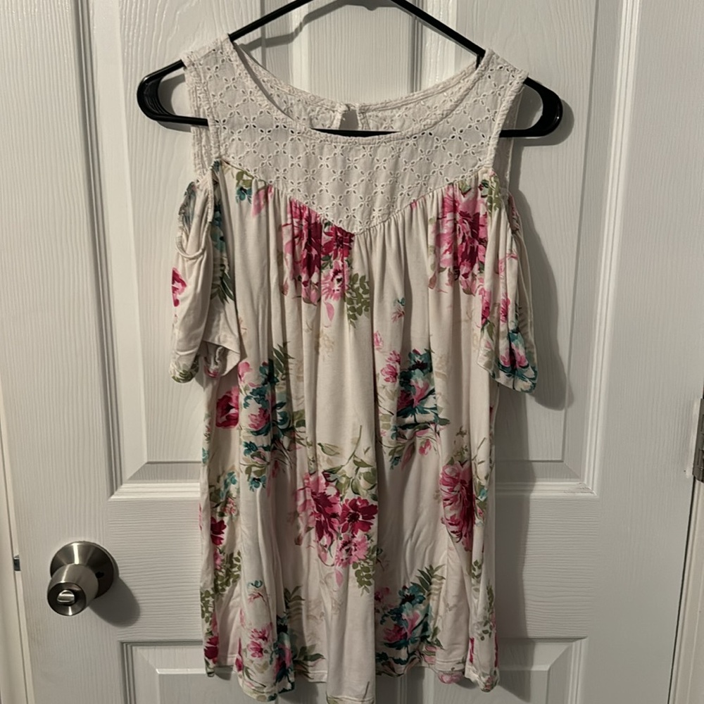 Torrid size 0 flowered top